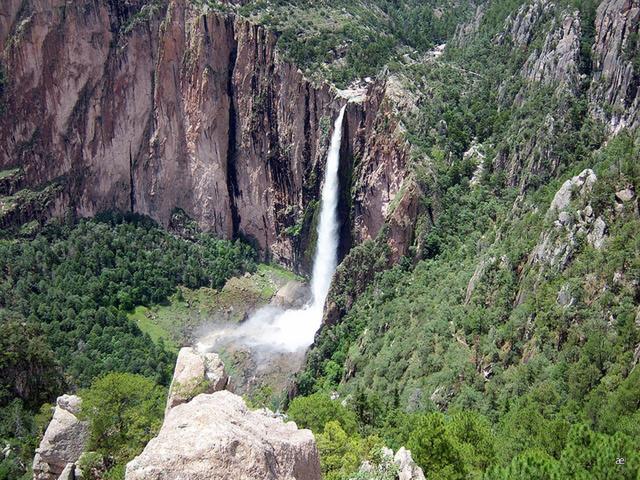 Basaseachic Falls National Park